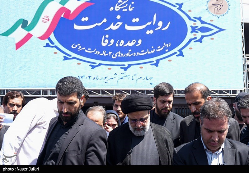 بازدید رئیس‌جمهور از نمایشگاه روایت خدمت