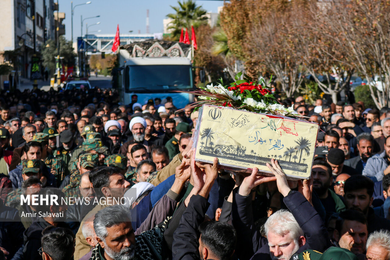 تشییع پیکر مطهر ۳۰۰ شهید گمنام دفاع مقدس در سراسر کشور