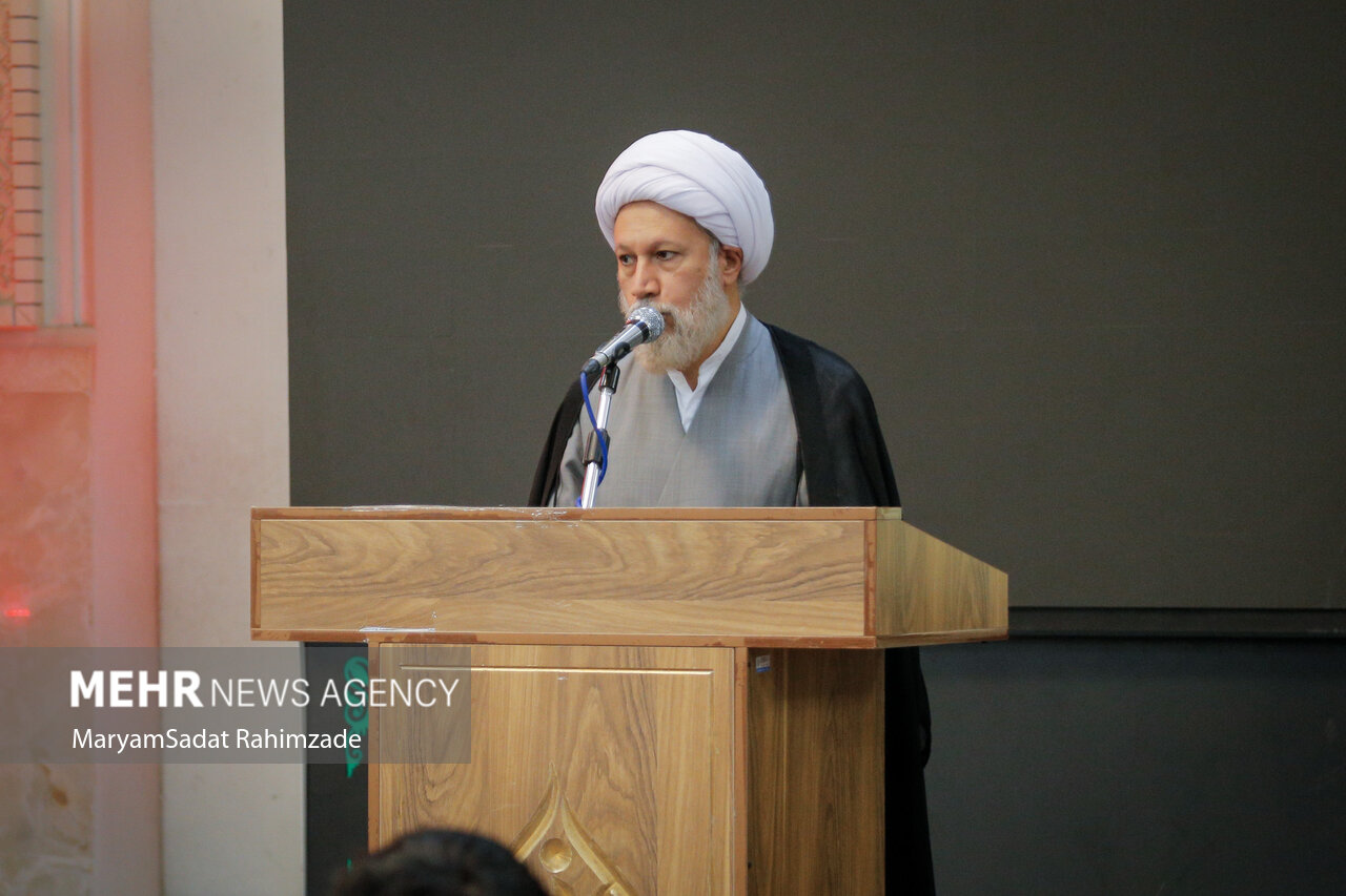 تشییع شهید مدافع امینت «سجاد جوکار» در حرم شاهچراغ (ع)