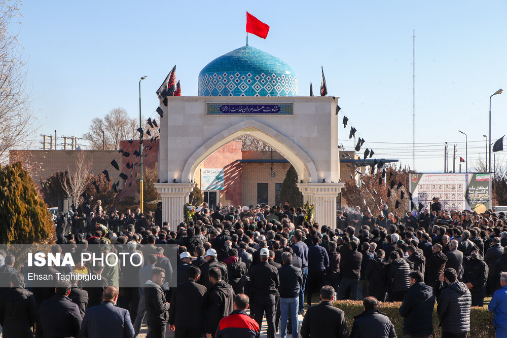 تشییع شهدای گمنام در زنجان