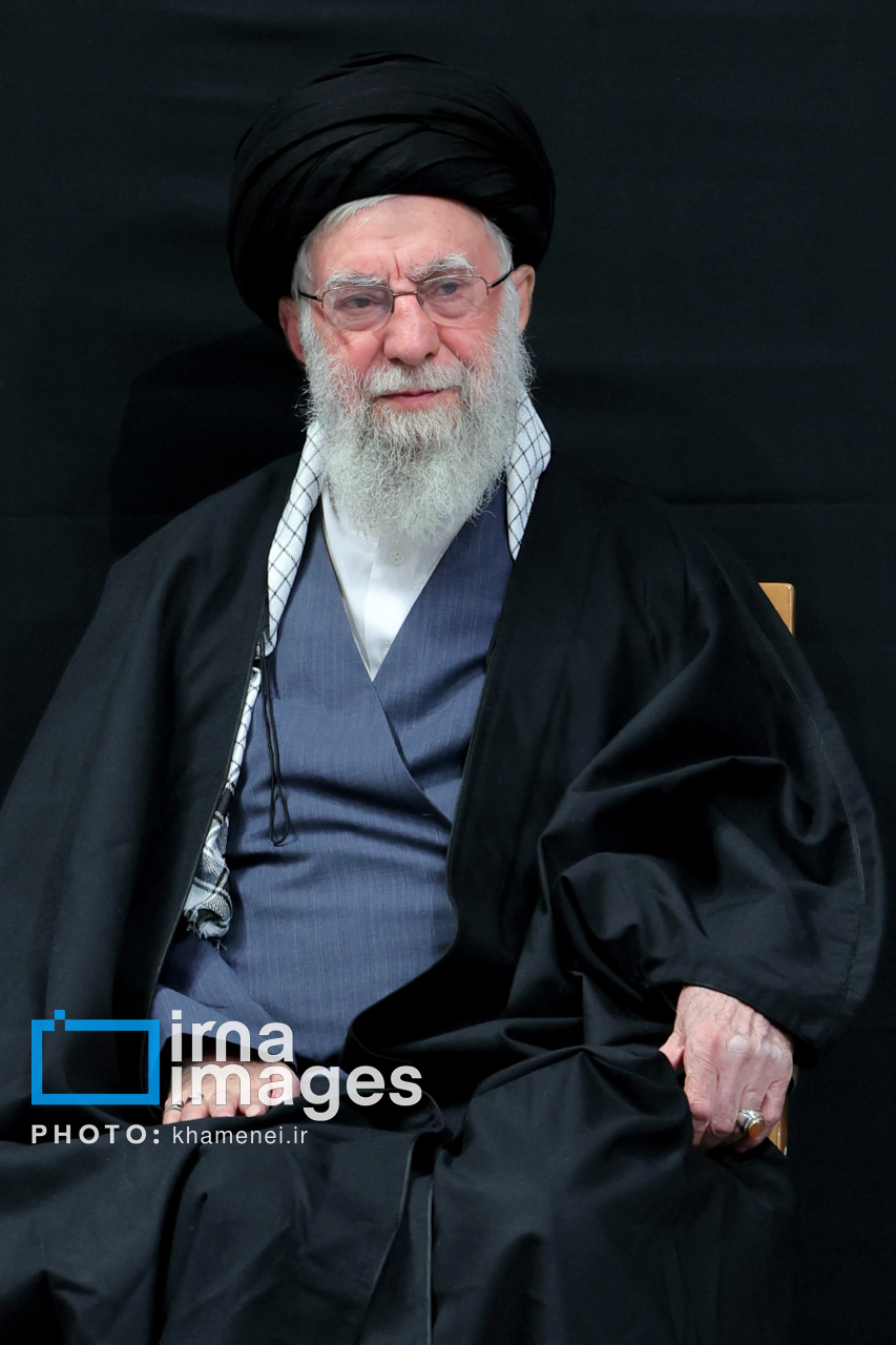 دومین شب عزاداری ایام فاطمیه با حضور رهبر انقلاب