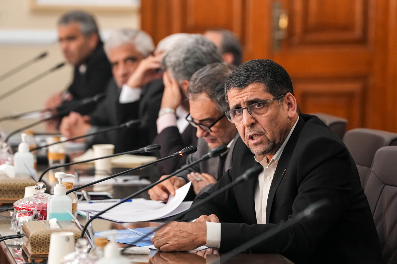 دیدار وزیر علوم و جمعی از رؤسای دانشگاه‌ها با قالیباف