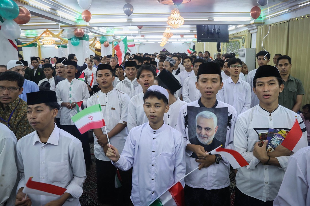 حضور قالیباف در مرکز فرهنگی اسلامی اندونزی