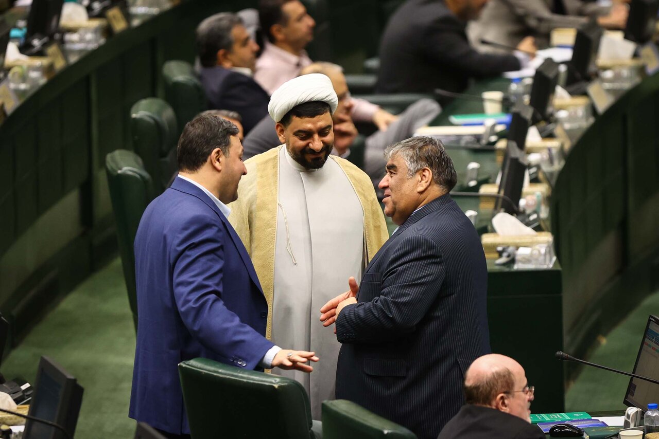 صحن علنی یکشنبه ۴ شهریورماه مجلس