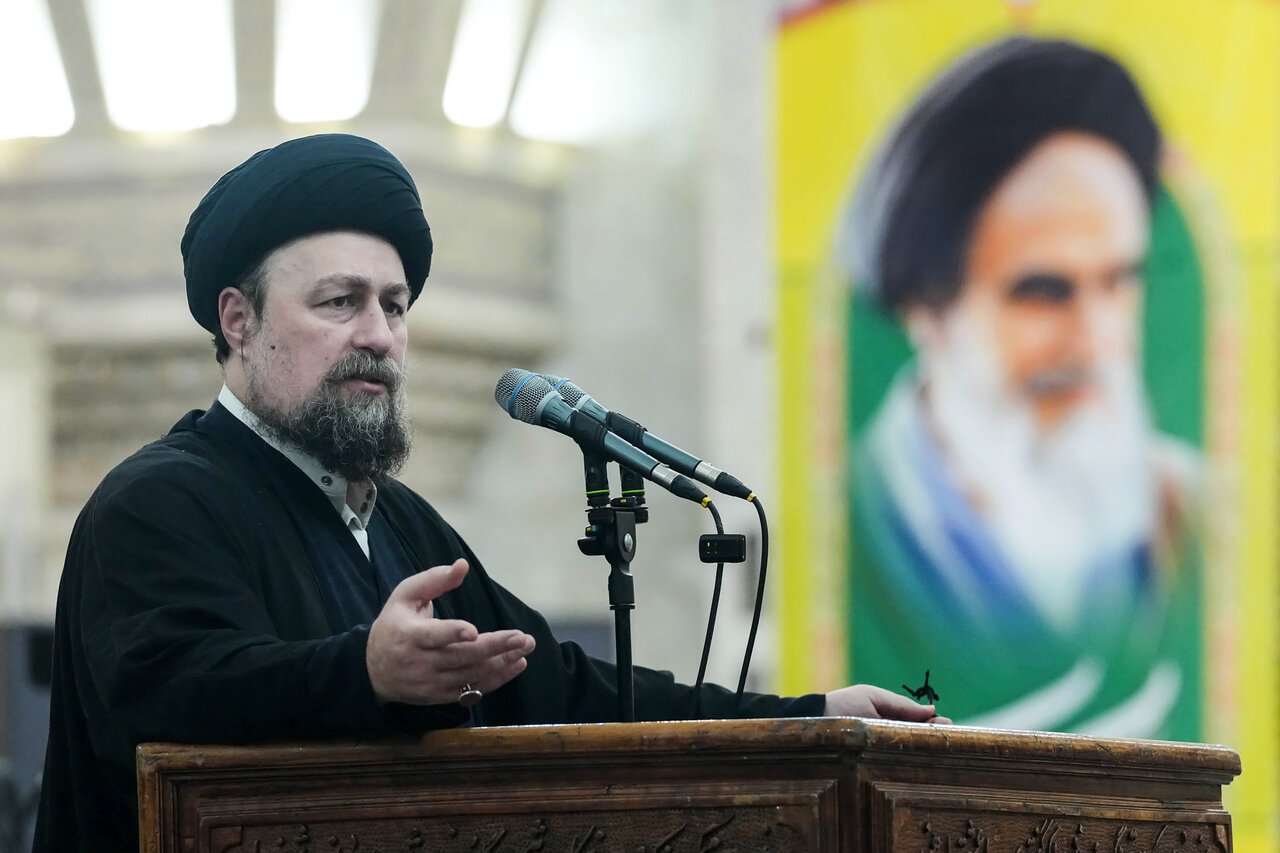 تجدید میثاق رئیس مجلس و نمایندگان با آرمان‌های امام(ره)