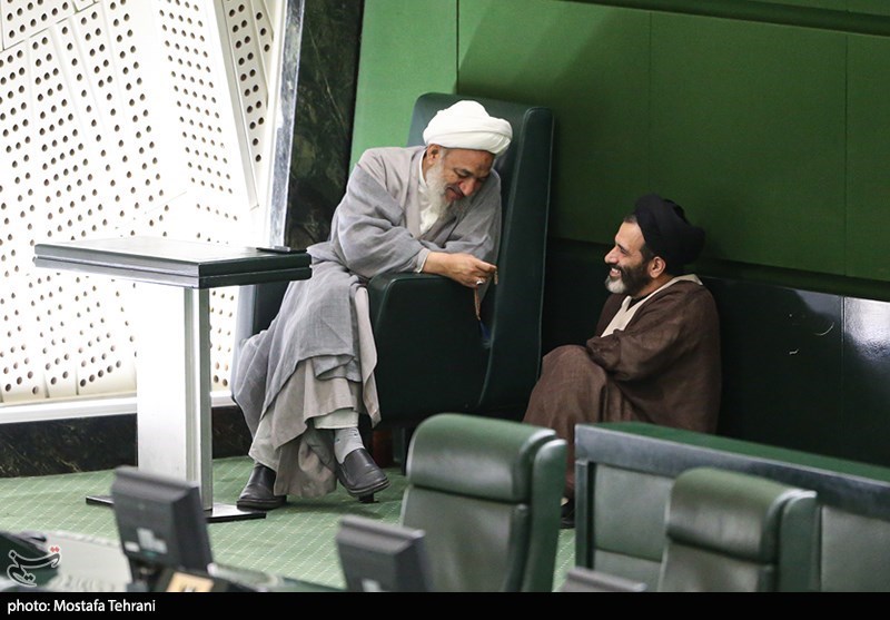 وزیر نفت در  صحن علنی امروز مجلس