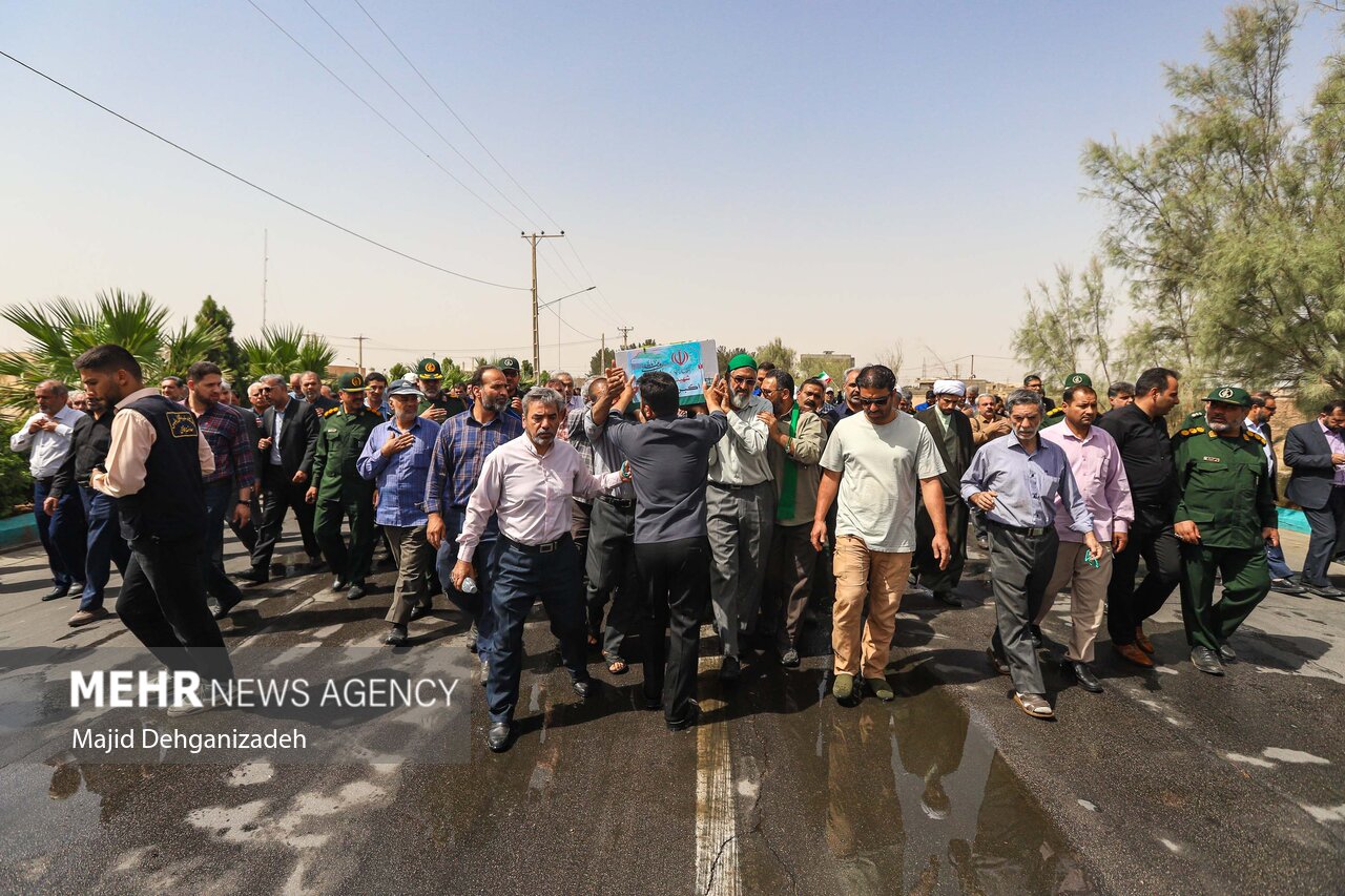 تشییع پیکر دانشمند هسته‌ای شهید اکبر مطلبی‌زاده