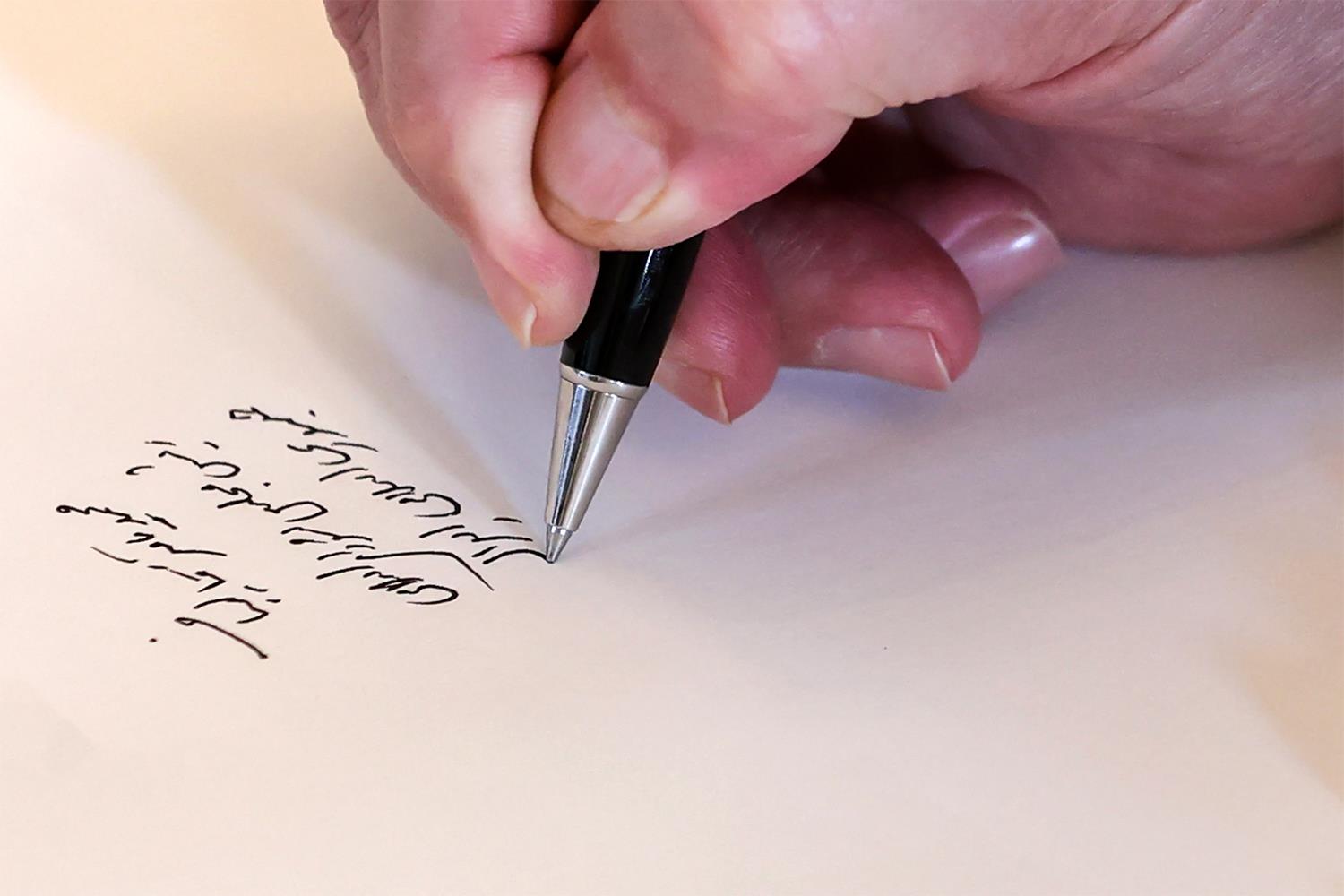 بازدید قالیباف و هیأت پارلمانی ایران از مسجد شیخ زاید ابوظبی