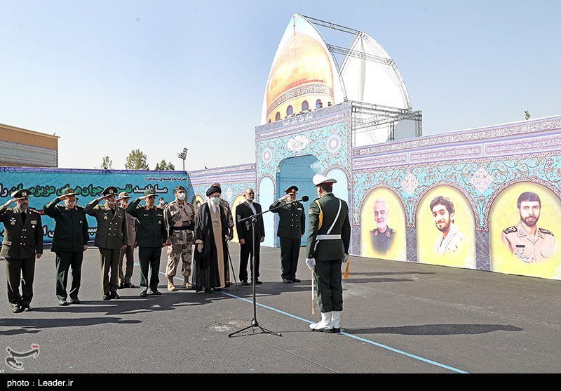 حضور رهبر انقلاب در دانشگاه افسری امام حسن(ع) 