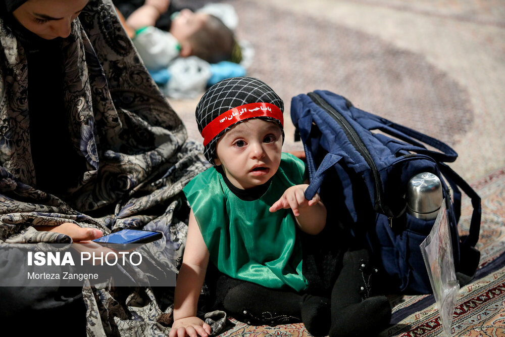 مراسم شیرخوارگان حسینی