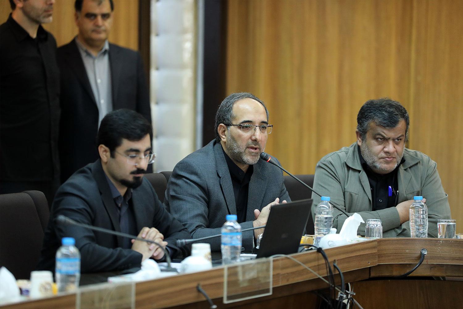 نشست هم اندیشی اعضای اندیشکده های حکمرانی ۳ استان با حضور قالیباف