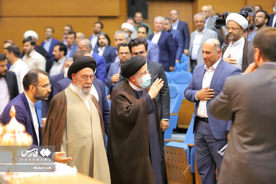 دیدار رئیس‌جمهور با نخبگان استان اصفهان