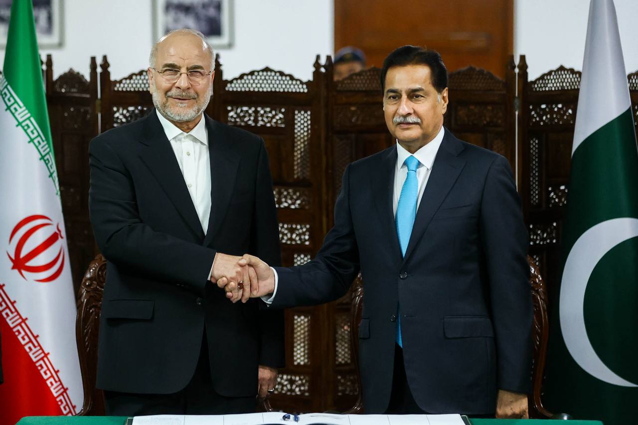  دیدار دو جانبه محمدباقر قالیباف و ایاز صادق 