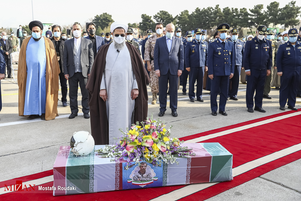 قالیباف در مراسم تشییع پیکر خلبان شهید