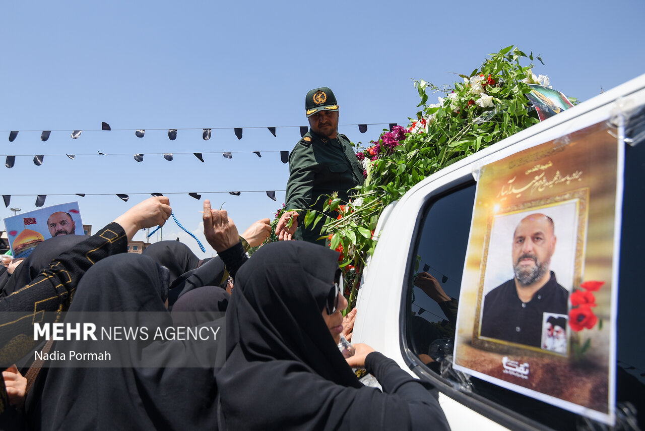 تشییع پیکر شهید مدافع حرم «سعید آبیار»