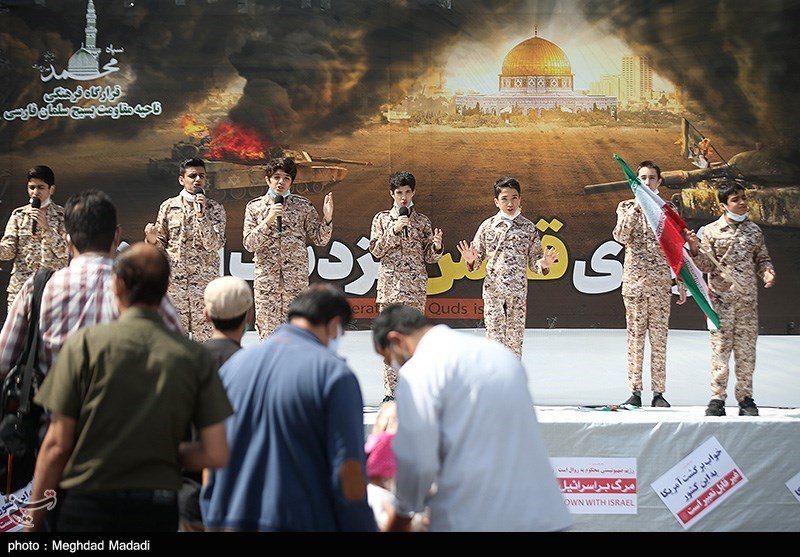 مراسم نمادین روز قدس در میدان انقلاب