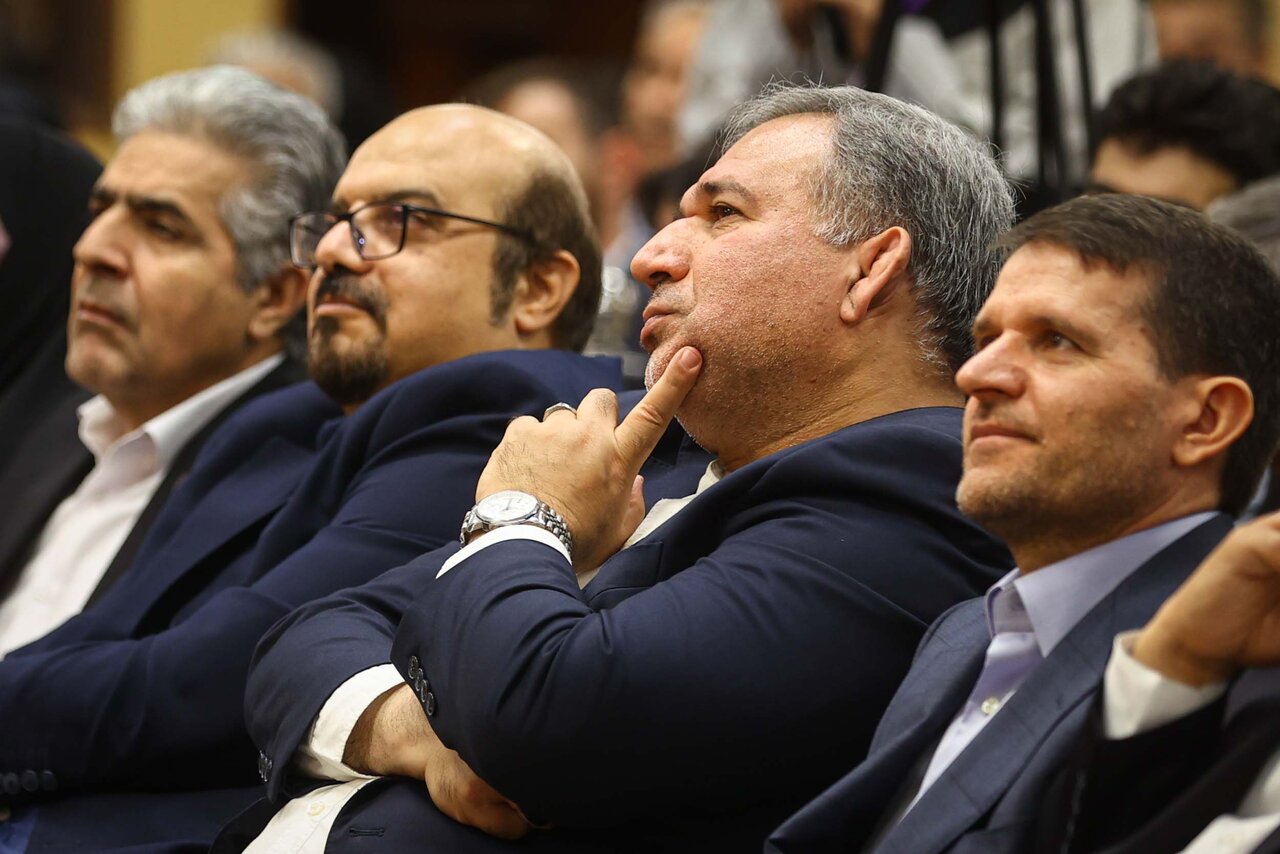 حضور قالیباف در همایش بین‌المللی صنعت نفت و گاز 