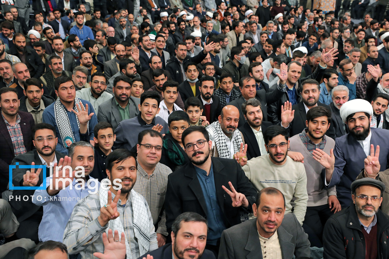 رهبر انقلاب در محفل قرآنی