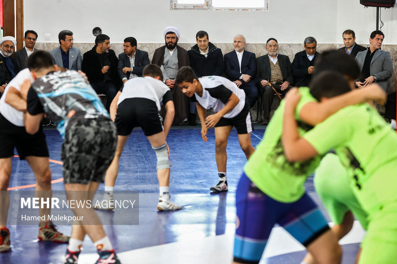 سفر رئیس مجلس به مشهد مقدس