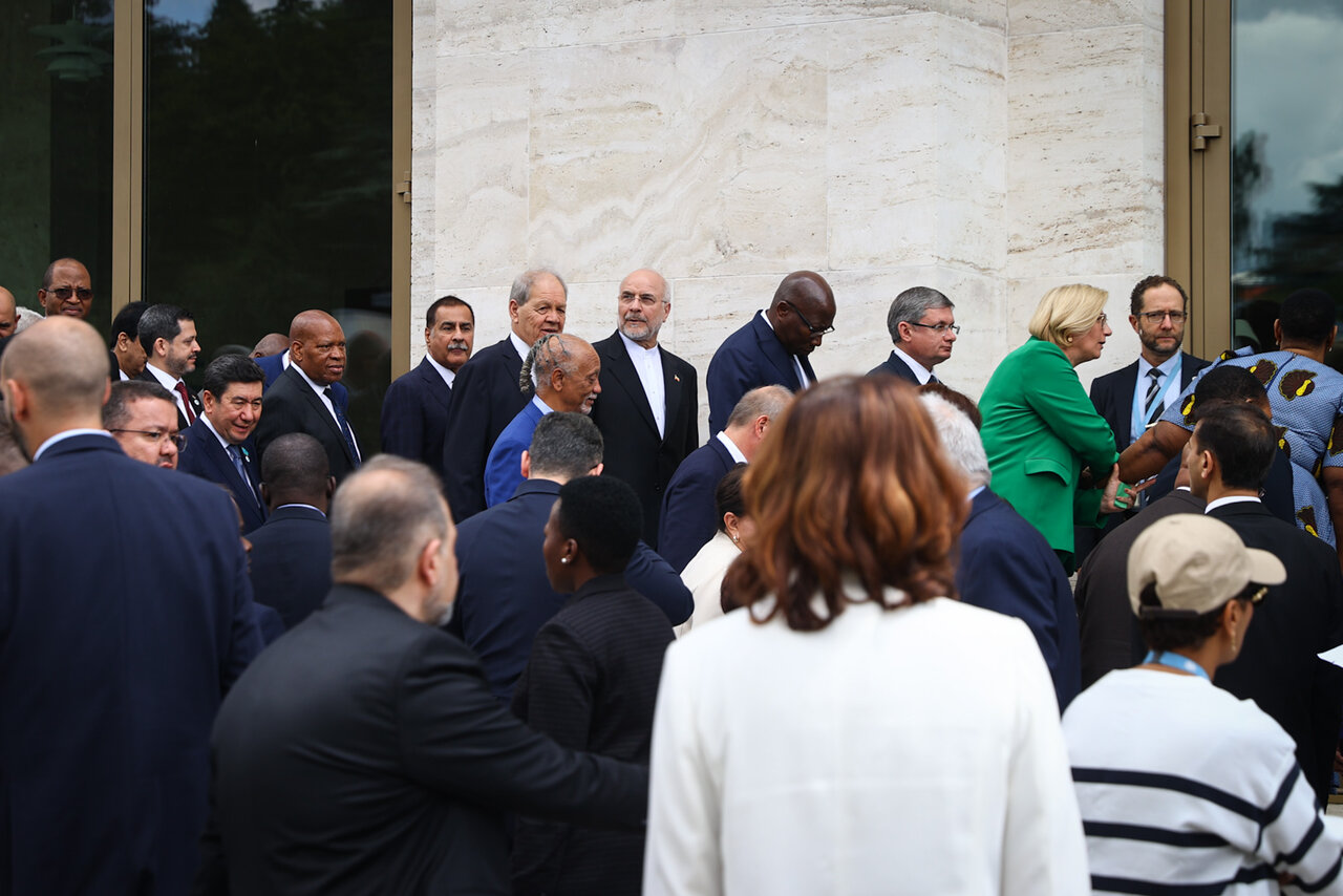 عکس یادگاری رؤسای مجالس جهان در ژنو