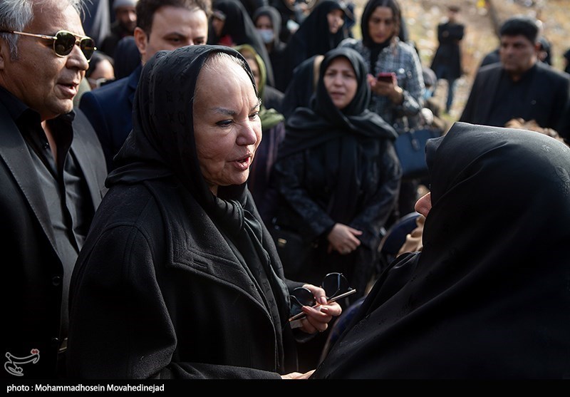 تشییع پیکر پروانه معصومی