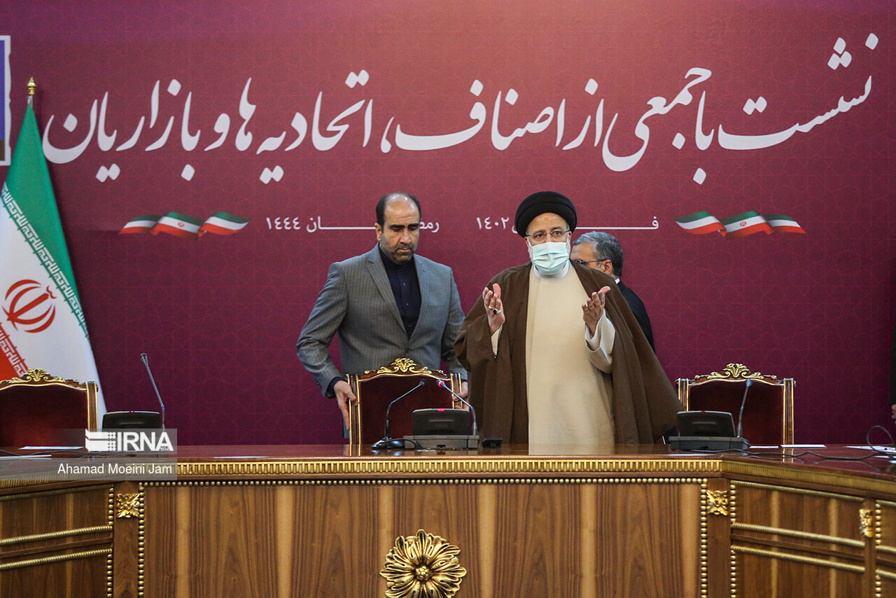 دیدار جمعی از اصناف و بازاریان با رئیس جمهور