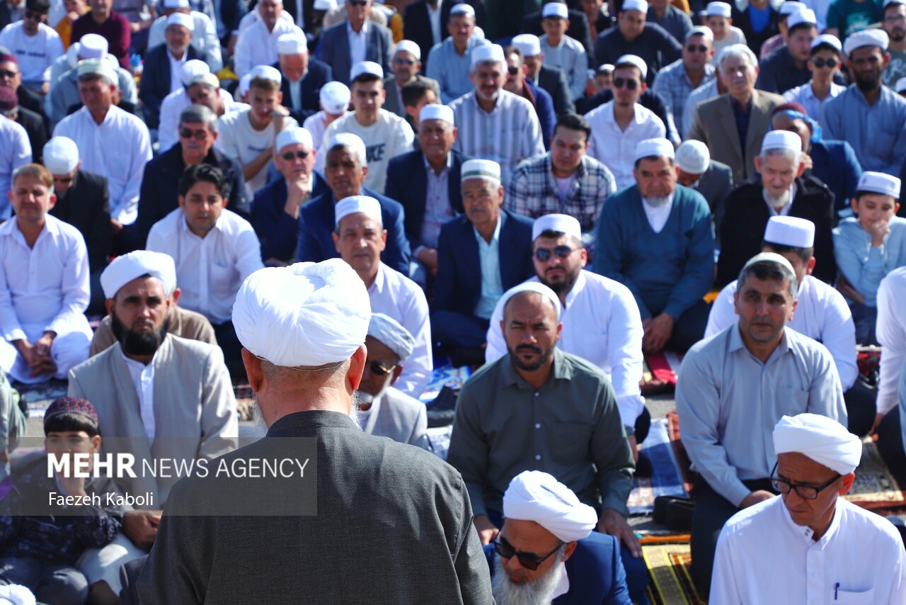 اقامه نماز عید سعید فطر در ترکمن صحرا