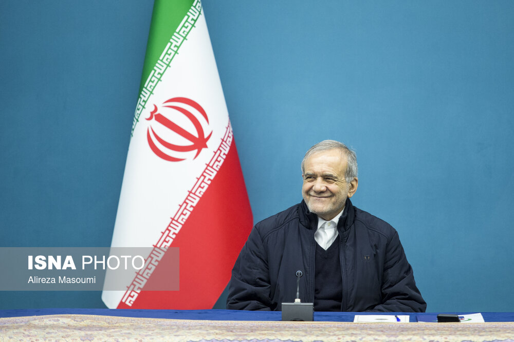 آیین بهره‌برداری از پروژه‌های عمرانی مناطق آزاد