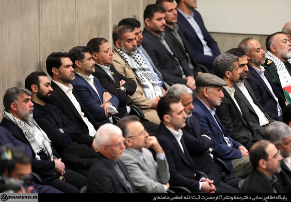 دیدار قهرمانان ورزشی و مدال‌آوران با رهبرانقلاب