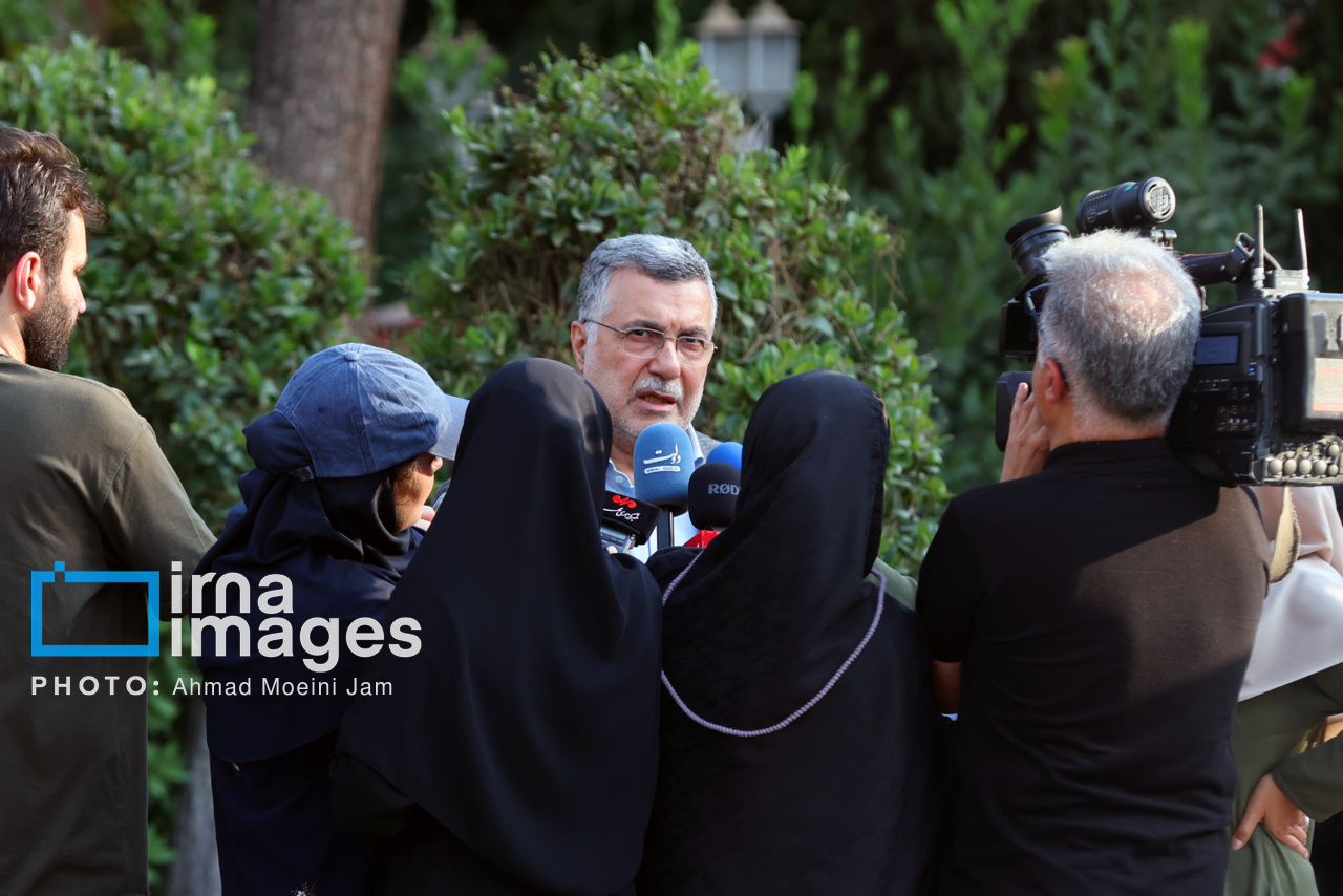 اعضای هیأت دولت در جمع خبرنگاران - ۵ مرداد ۱۴۰۴