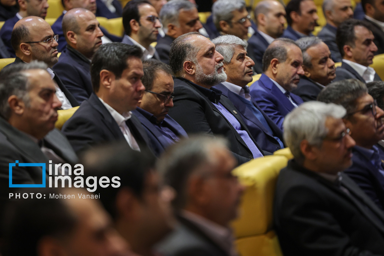 امضای قراردادهای میدان گازی مشترک پارس جنوبی