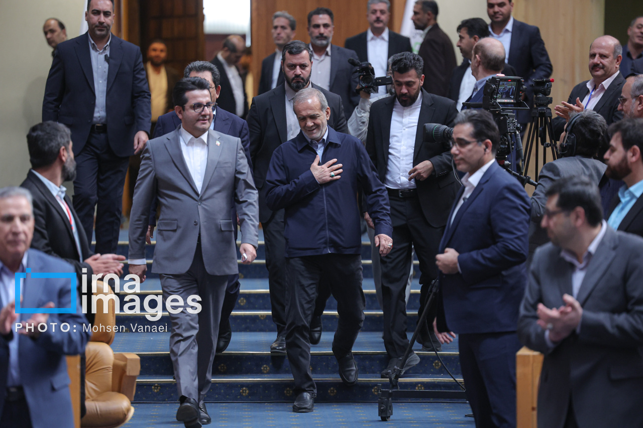 همایش «روز ملی صادرات» با حضور پزشکیان