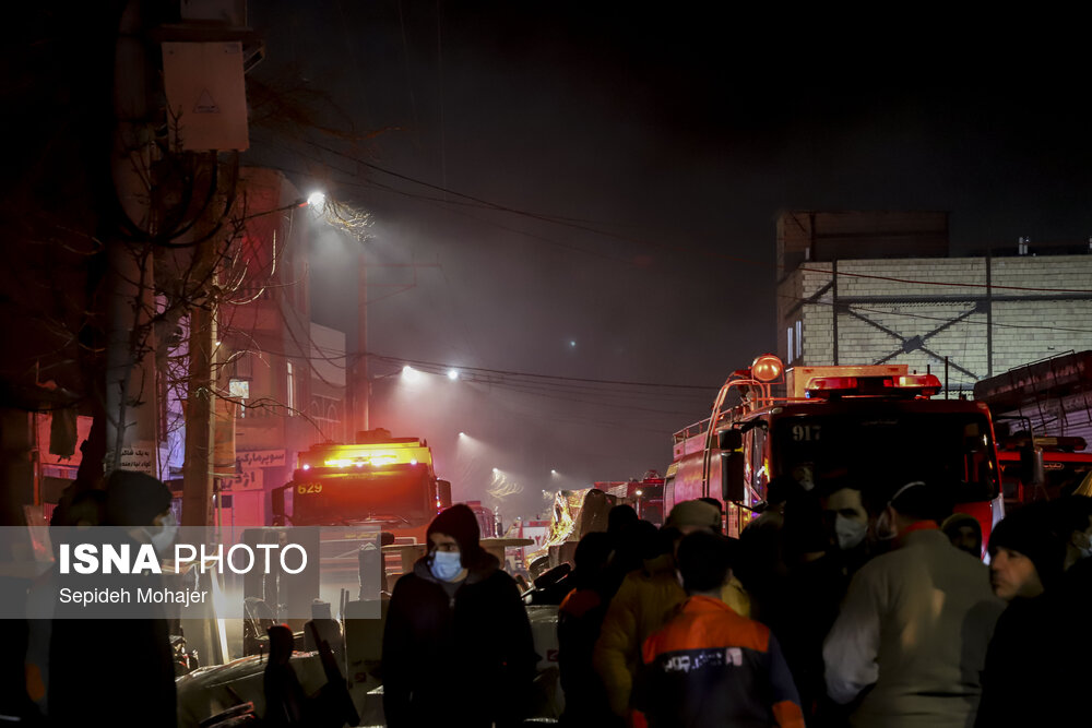 آتش‌سوزی انبار مبل - مشهد