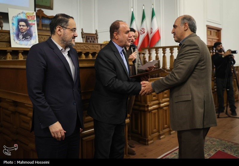 آیین تقدیر از پژوهشگران برتر مرکز پژوهش‌های مجلس با حضور قالیباف