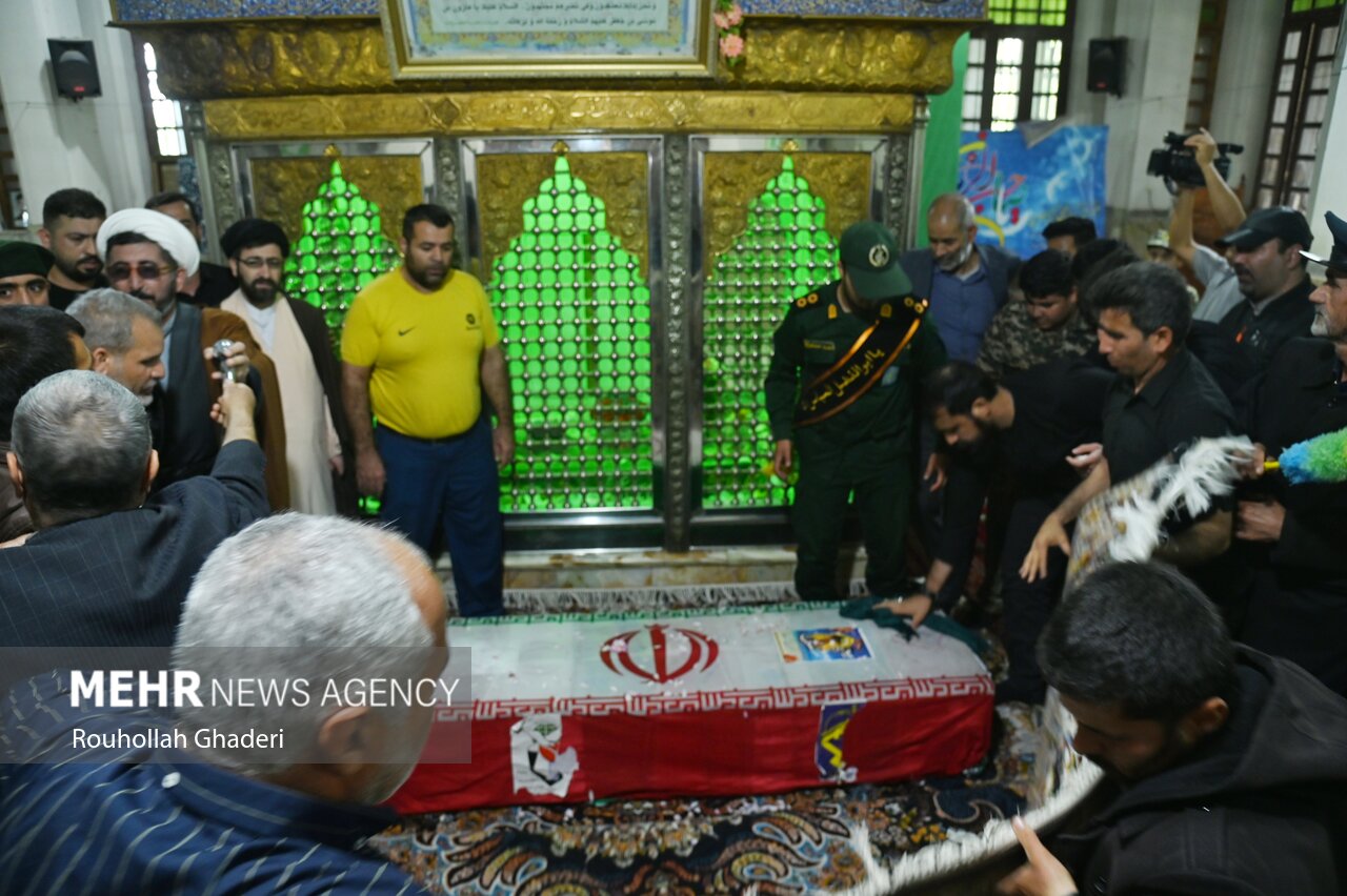 تشییع پیکر شهید مدافع حرم