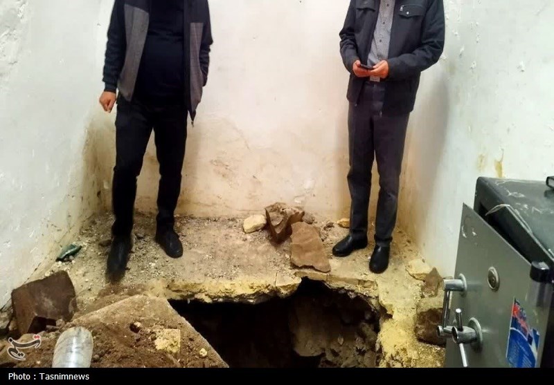 حمله سارقان به آستان مقدس امامزاده ابراهیم و اسماعیل در سلطانیه