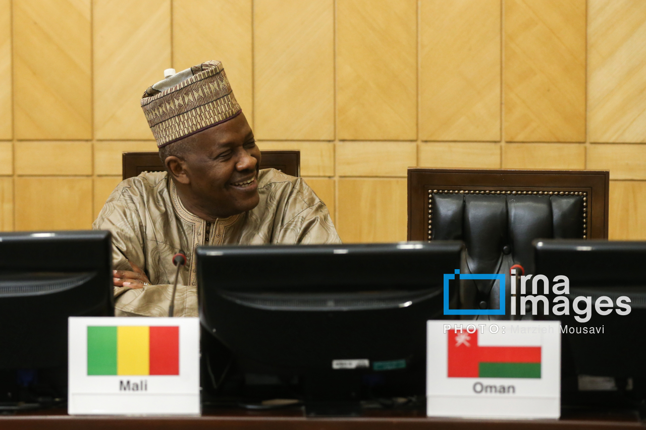 حضور قالیباف در نشست سفرای کشورهای اسلامی مقیم تهران