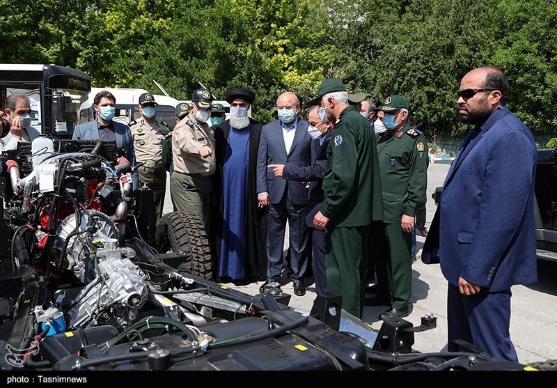 بازدید قالیباف از  نمایشگاه دستاوردهای وزارت دفاع