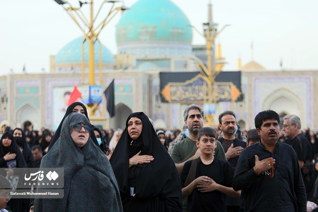 مراسم چهارپایه خوانی درحرم امام رضا(ع)