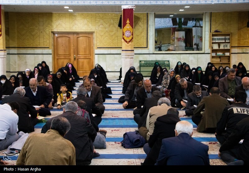 جمع خوانی قرآن کریم در حسینیه اعظم زنجان 