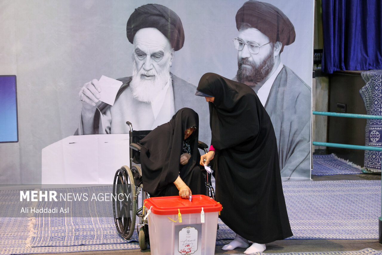 انتخابات مرحله دوم در حسینیه جماران