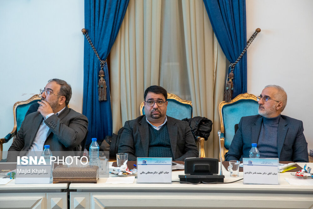 شورای معاونین وزارت ارتباطات و فناوری اطلاعات با حضور معاون اول رئیس جمهور