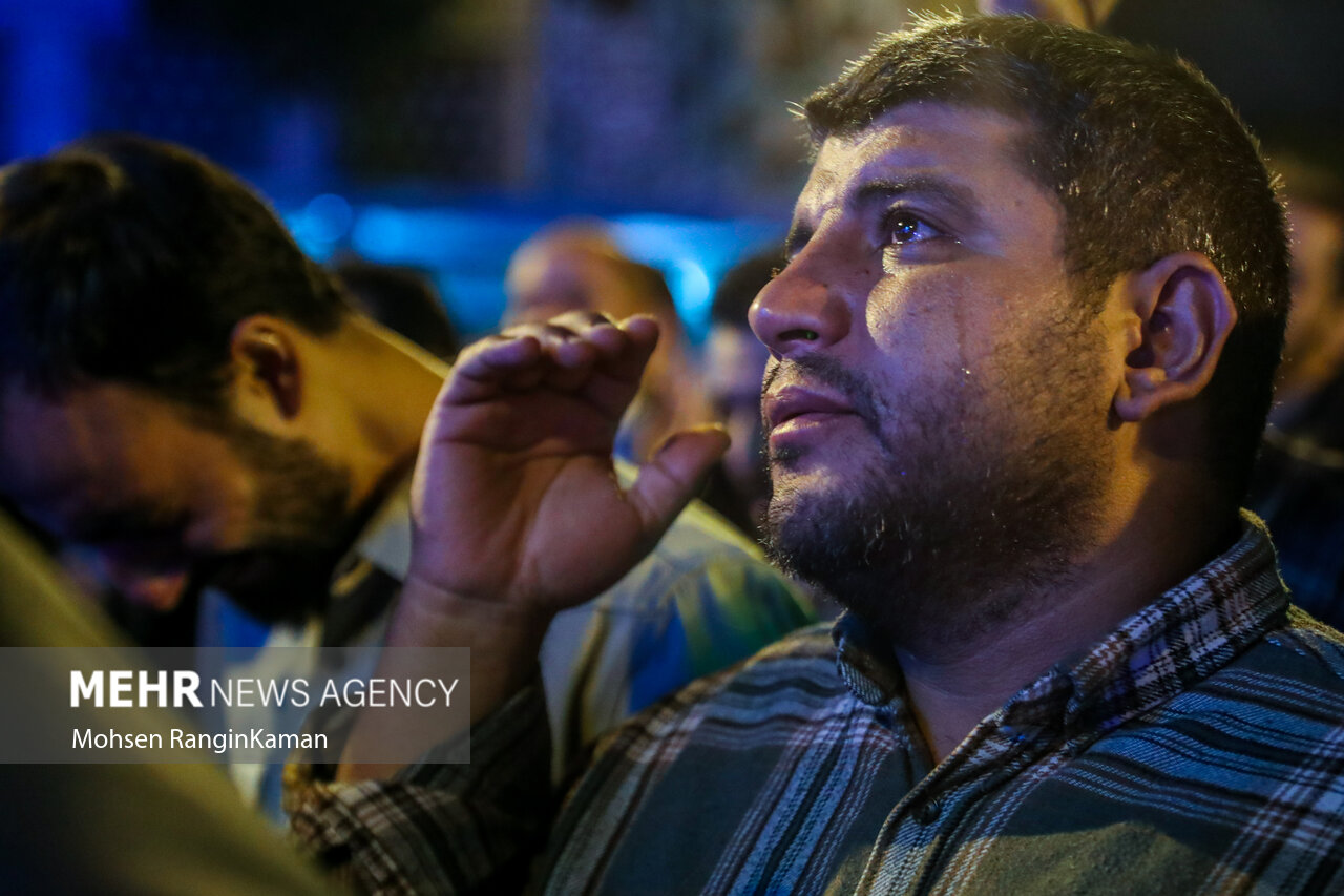 مراسم وداع با پیکر مطهر شهیده «معصومه کرباسی»