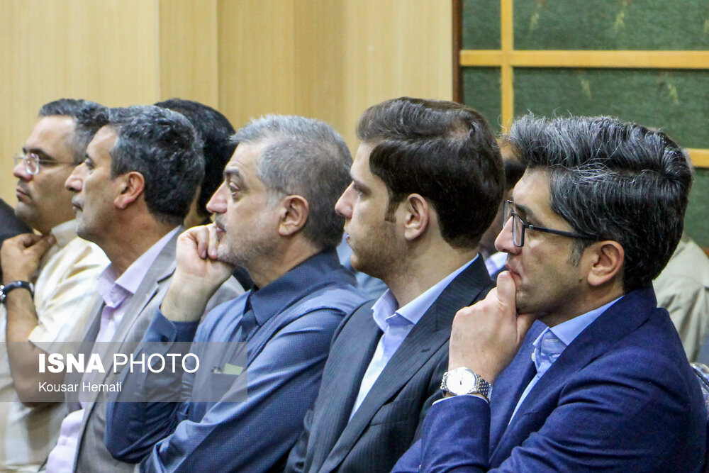 نشست رئیس جمهور با نخبگان، فرهیختگان و فعالان فرهنگی کرمانشاه