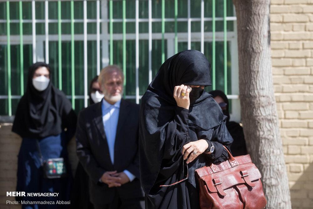 مراسم خاکسپاری آزاده نامداری