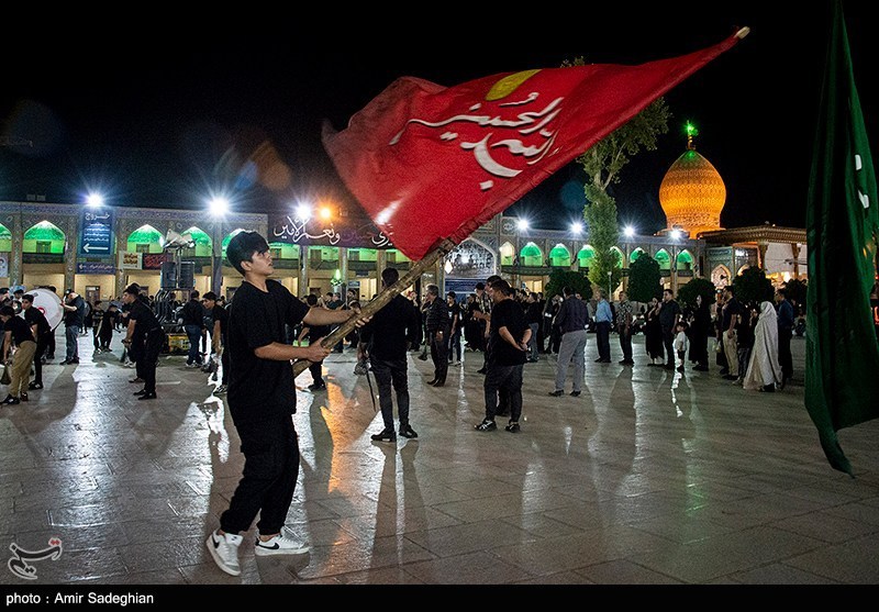 مراسم عزاداری شب هفتم محرم در حرم مطهر حضرت شاهچراغ (ع)