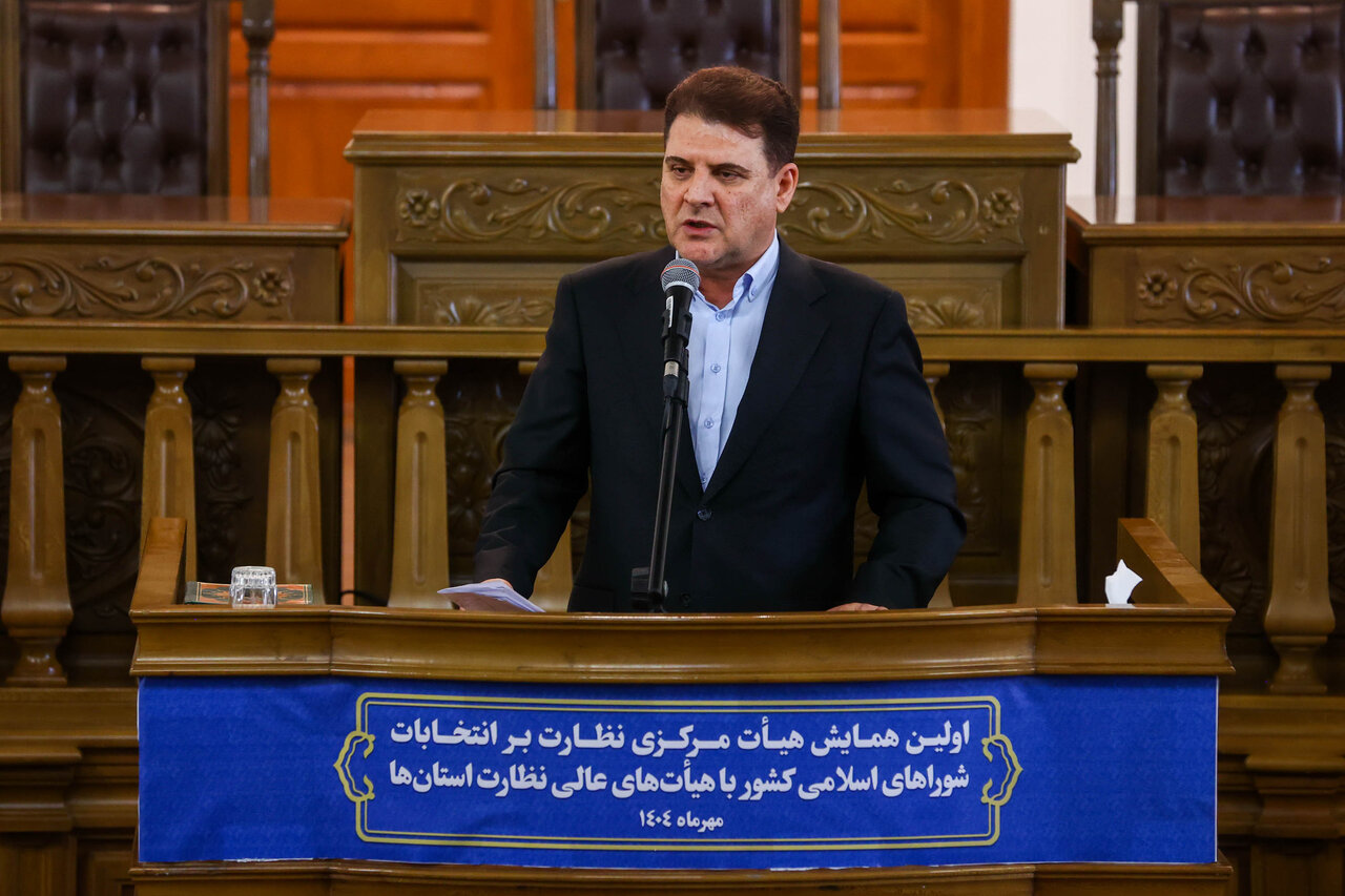 رئیس مجلس در همایش ناظران شورا‌ها