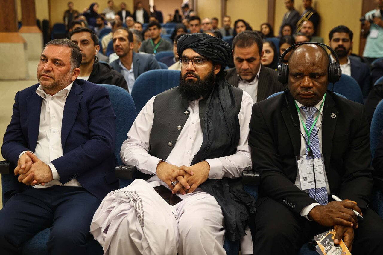 حضور قالیباف در همایش بین‌المللی صنعت نفت و گاز 