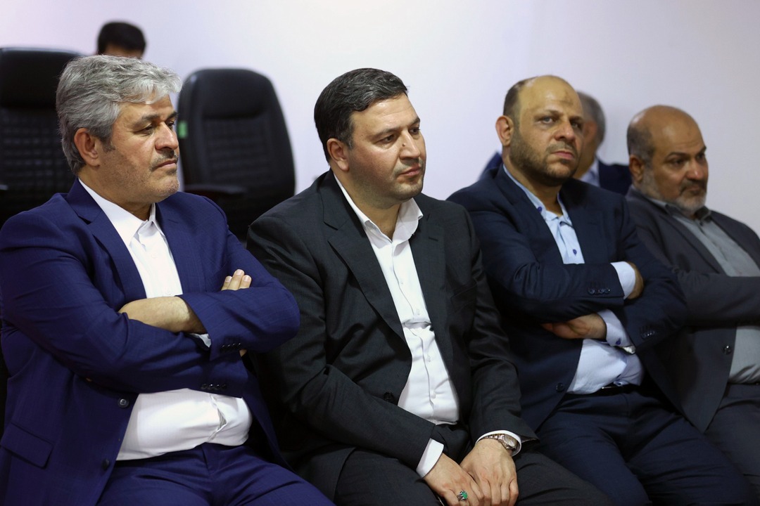 بازدید قالیباف از نمایشگاه دستاوردهای فن آوری جمهوری اسلامی در کاراکاس