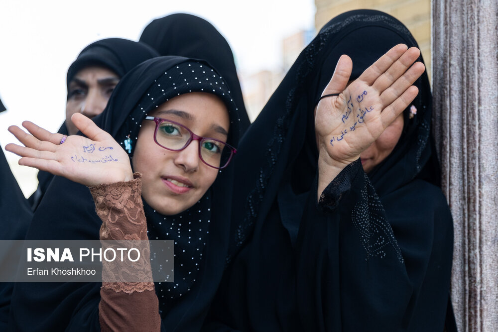 تدفین شهید طهرانچی و همسرش در حرم حضرت عبدالعظیم(ع)